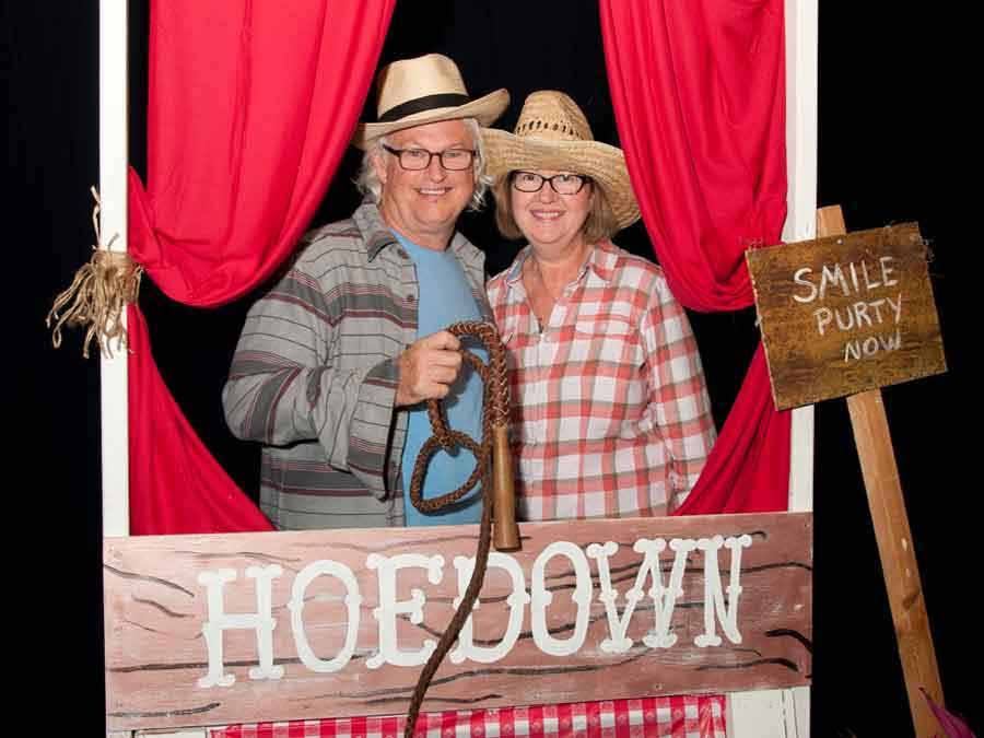 Photo of couple at Indian River Hoedown event